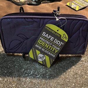 Travelon Purple RFID Blocking Wallet